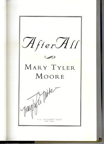 Signature of Mary Tyler Moore 